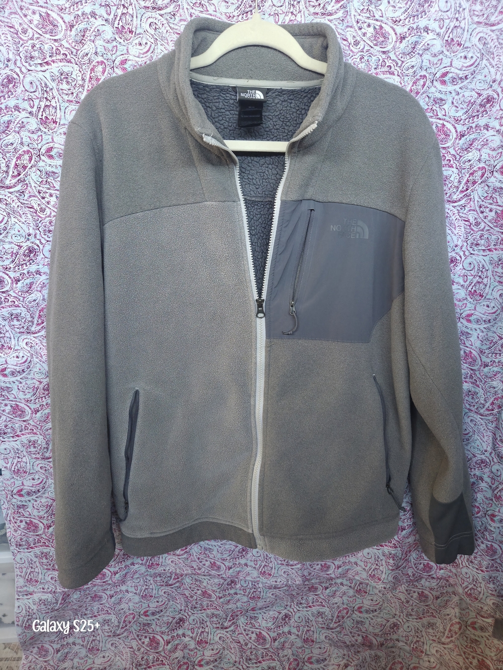 The North Face Men's Taupe/Gray Full‑Zip Fleece Jacket